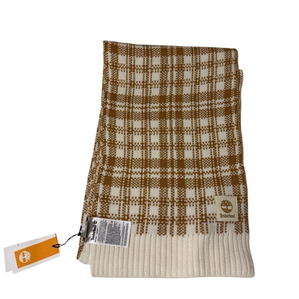 Timberland Scarf Buffalo Plaid
Copper Winter long scarf,  10" W x 68"L $60 Nwt